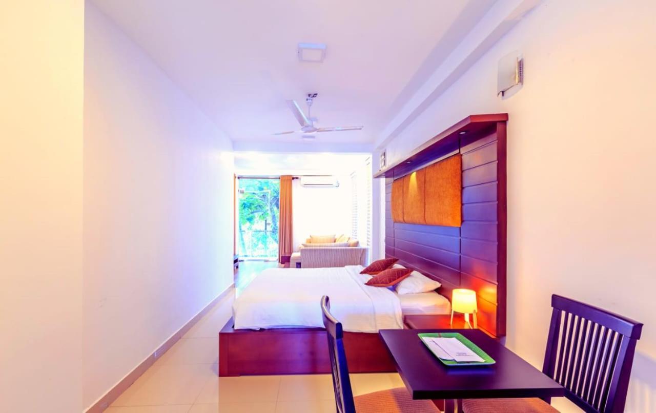 Oak Residencies Villa Kiribathgoda Luaran gambar