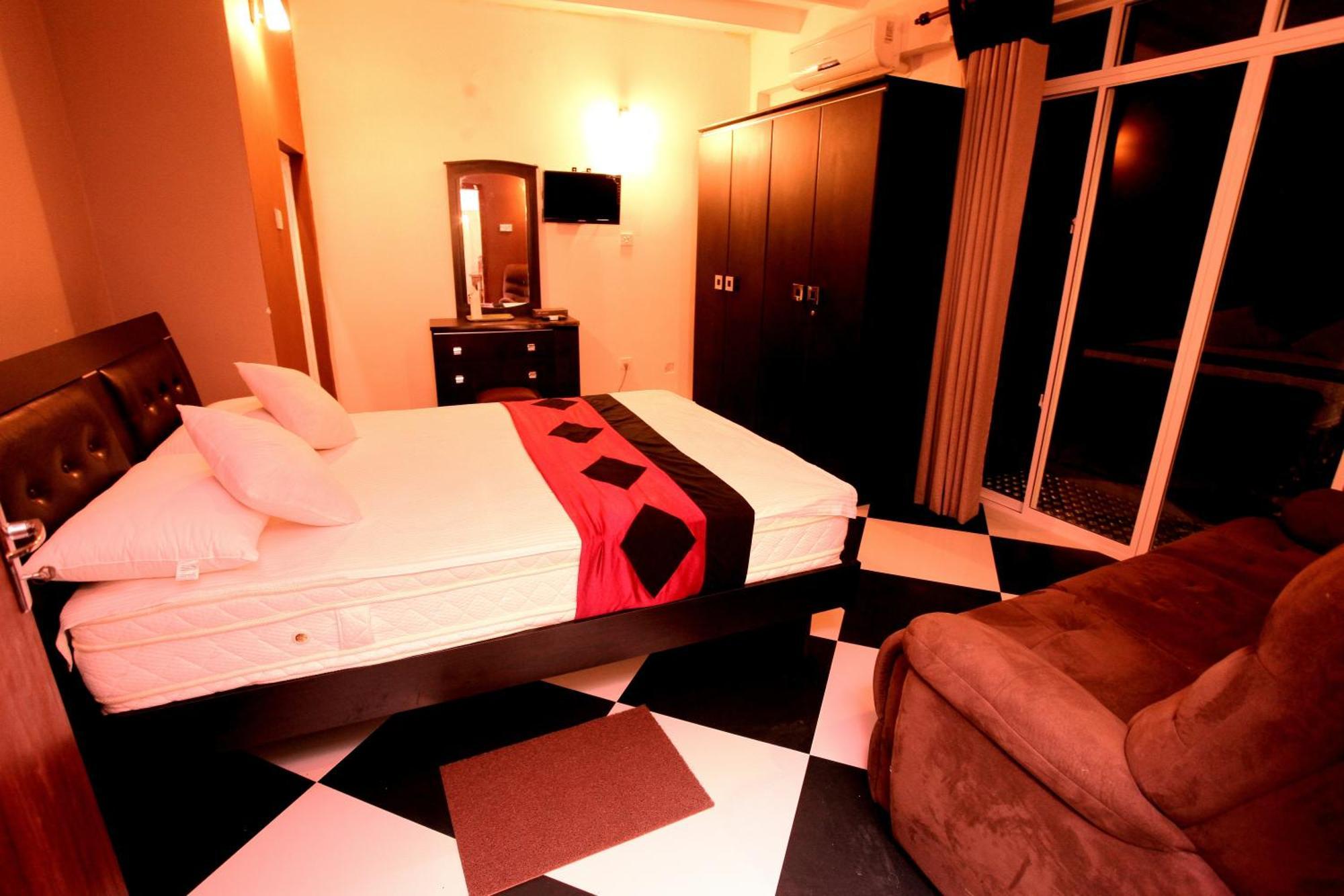 Oak Residencies Villa Kiribathgoda Bilik gambar