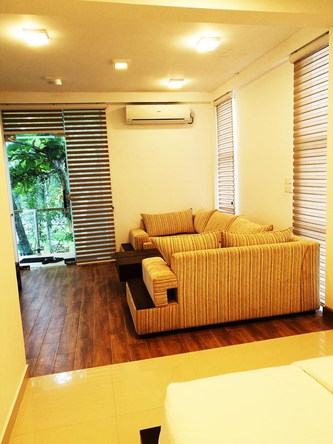 Oak Residencies Villa Kiribathgoda Luaran gambar